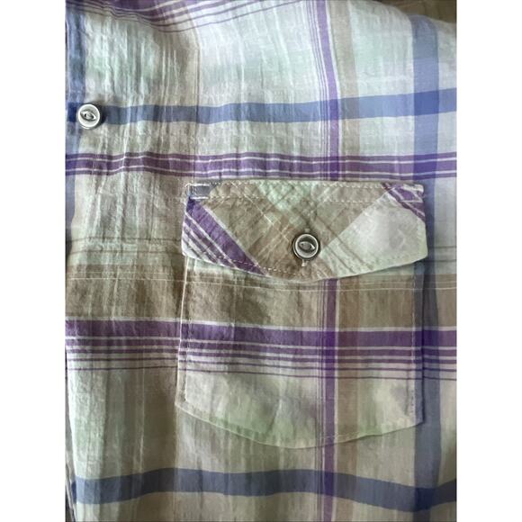 Eddie Bauer Shirt Women's Medium Blue Short Sleeve shaped fit button up pockets - Picture 7 of 11
